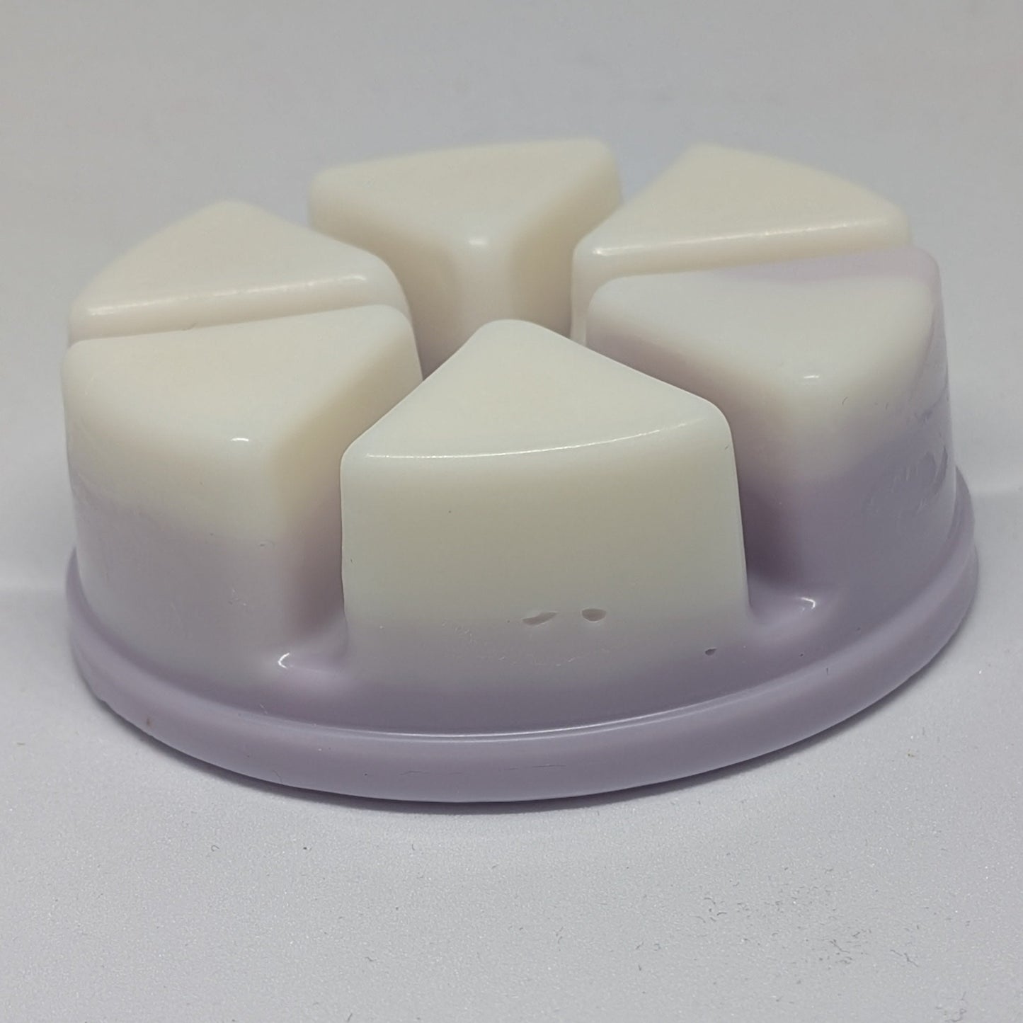 Lavender and Chamomile Wax Melt Pot