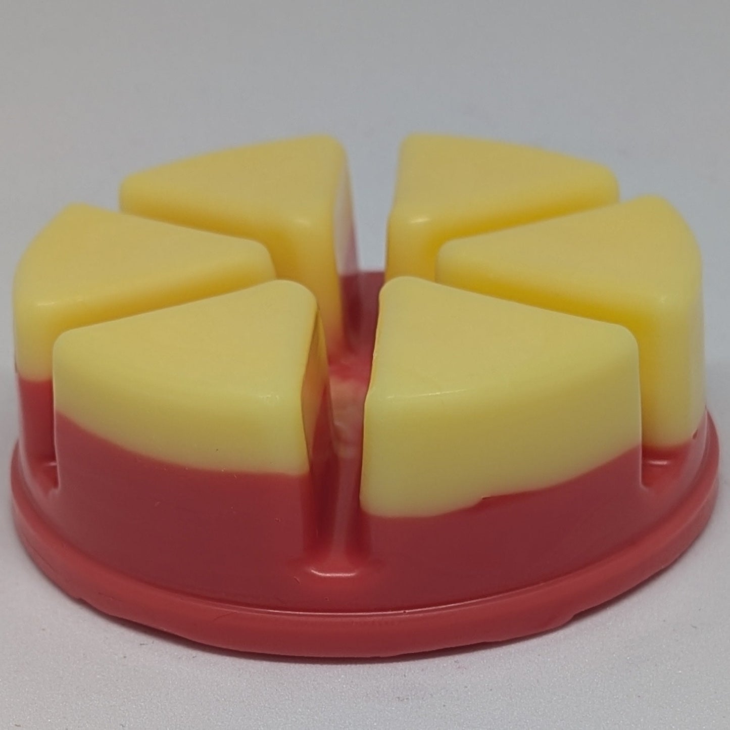 highland rose melts, wax melt rhubarb and custard side view